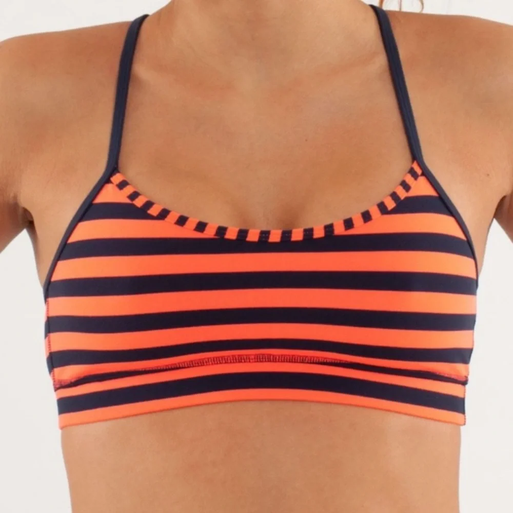 💙 Lululemon Flow Y Stripes Sports Bra